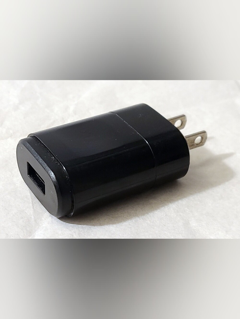 LG - AC to USB-A Wall Power Travel Adapter Charger (Output 5V-1.2A)